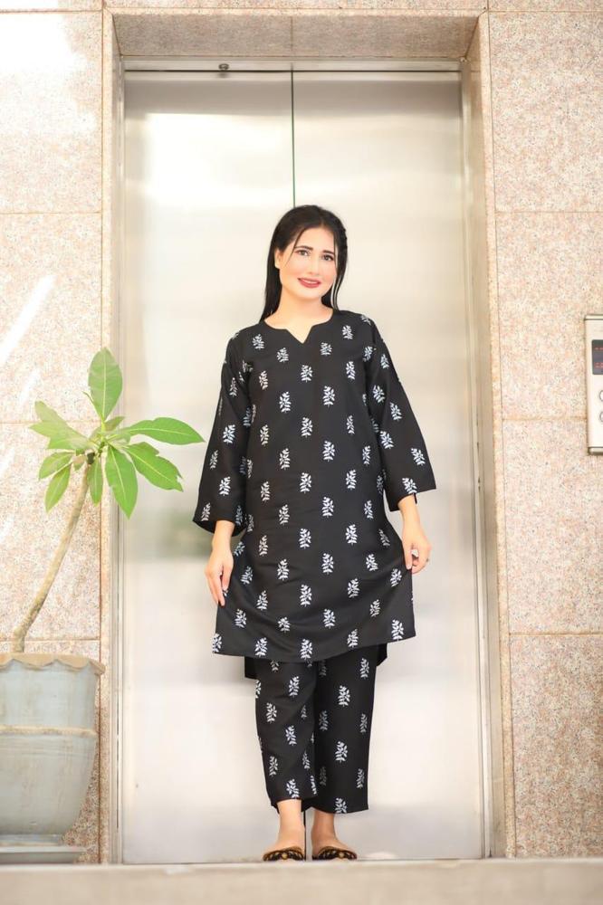 2 Pcs Women's Stitched Linen Block Printed Shirt And Trouser